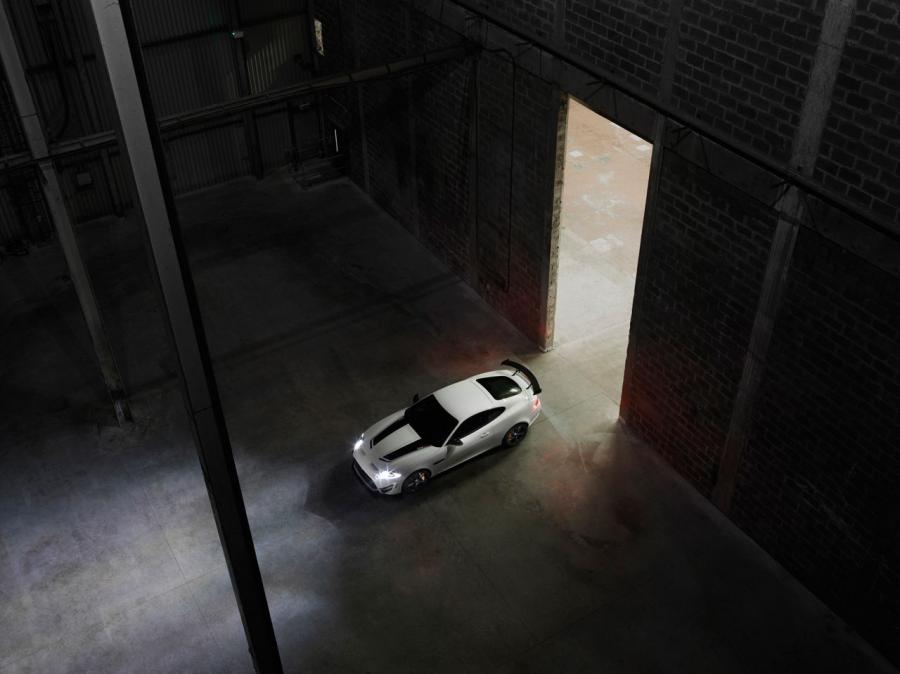  Jaguar XKR-S GT 2013 года  (фото 15 из 26)